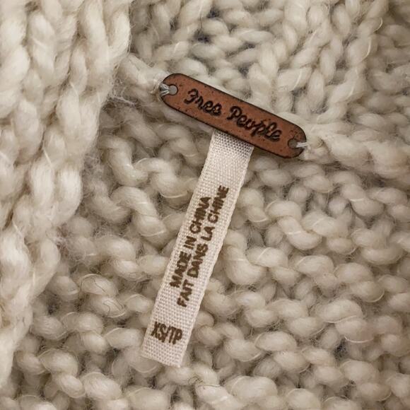 FREE PEOPLE RARE! Handmade Fisherman’s Wool Cardigan Sweater Duster Cream XS - Picture 5 of 9